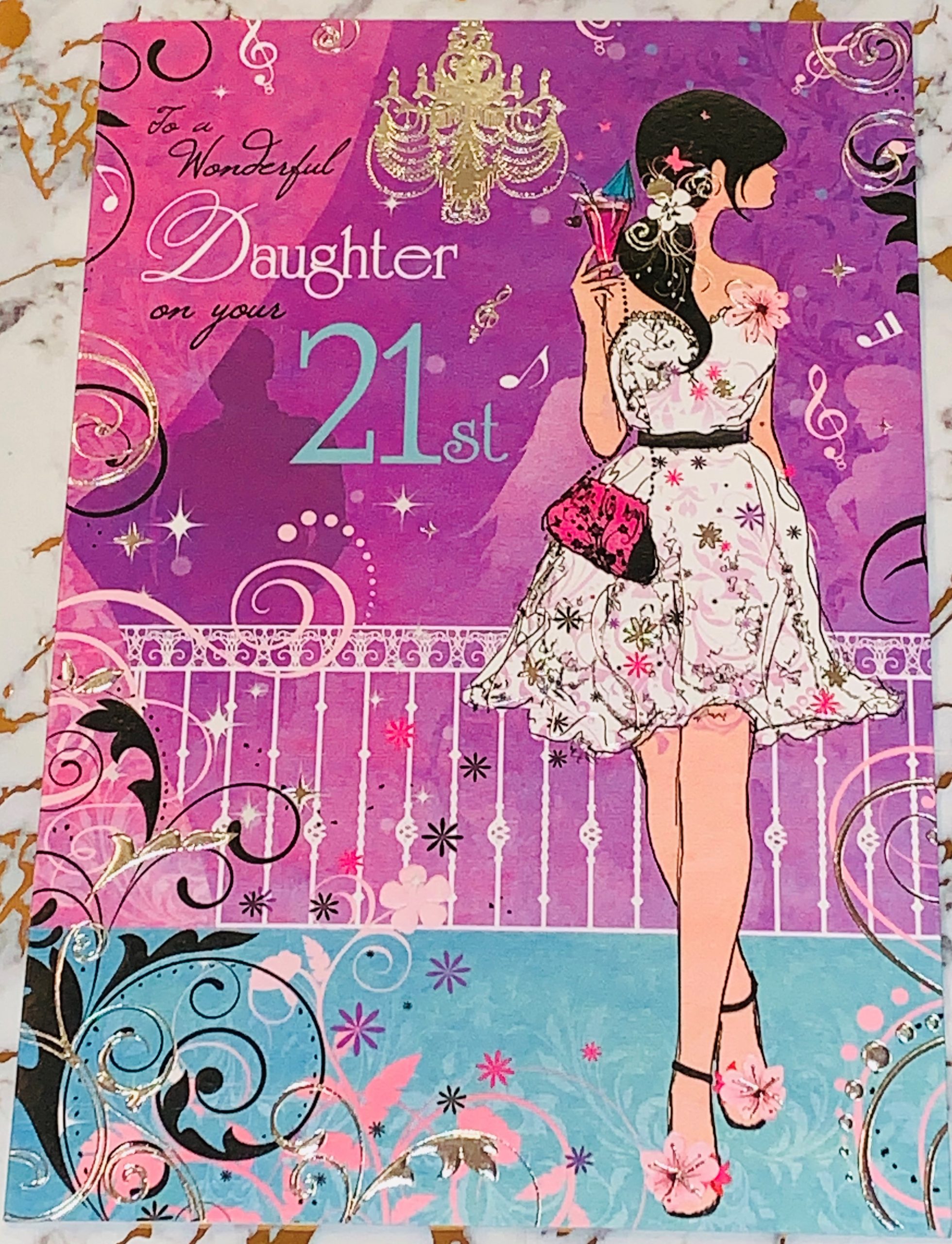 Biglietto D'auguri Jonny Javelin “To A Wonderful Daughter” – Con Scarpe, Champagne E Regali – Formato 157x235 Mm